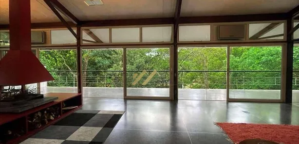 Casa de Condomínio com 3 Quartos à venda, 200m² no Chácara do Refúgio, Carapicuíba