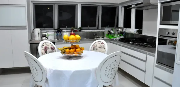 Casa de Condomínio com 4 Quartos à venda, 469m² no , Serra Negra