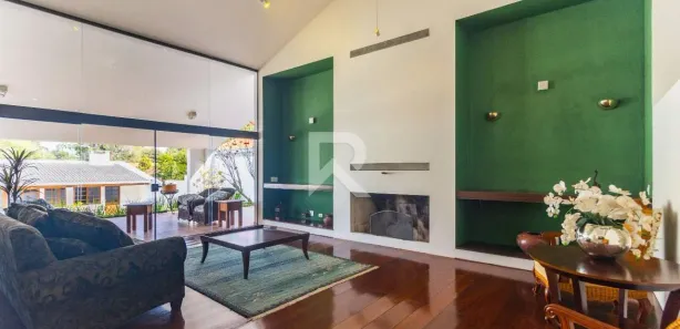 Casa com 8 Quartos para alugar, 1000m² no Jardim Social, Curitiba