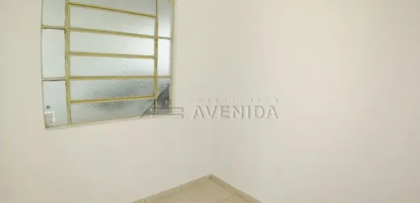 Casa com 3 Quartos para alugar, 70m² no Cafezal, Londrina