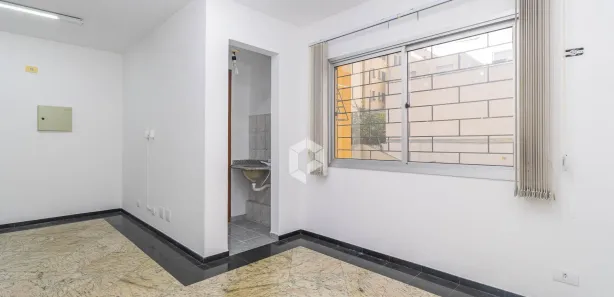 Conjunto Comercial / Sala para venda ou aluguel, 25m² no Centro, Curitiba