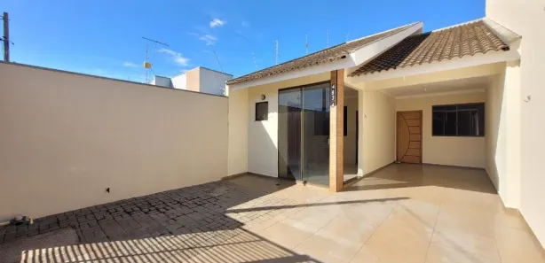 Casa com 3 Quartos para alugar, 104m² no Jardim Monte Rei, Maringá