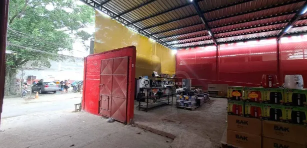 Galpão / Depósito / Armazém à venda, 800m² no Recreio dos Bandeirantes, Rio de Janeiro