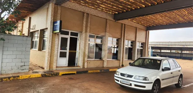 Galpão / Depósito / Armazém para venda ou aluguel, 1464m² no Jardim Dumont, Araraquara