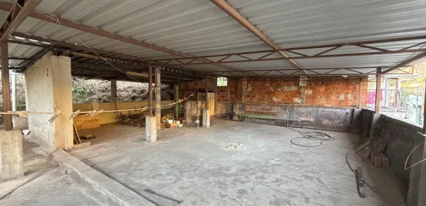 Casa com 2 Quartos à venda, 226m² no Vitorino Braga, Juiz de Fora