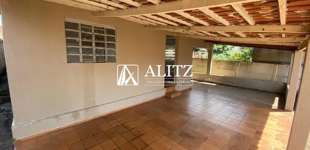 Casa com 3 Quartos à venda, 100m² no setor central, Nerópolis
