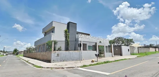 Casa com 3 Quartos à venda, 330m² no Setor Habitacional Taquari, Brasília
