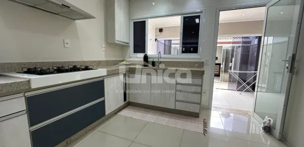 Sobrado com 3 Quartos à venda, 160m² no Jardim Nova Alvorada, Hortolândia
