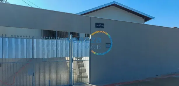 Casa com 3 Quartos para alugar, 160m² no Alpes, Londrina
