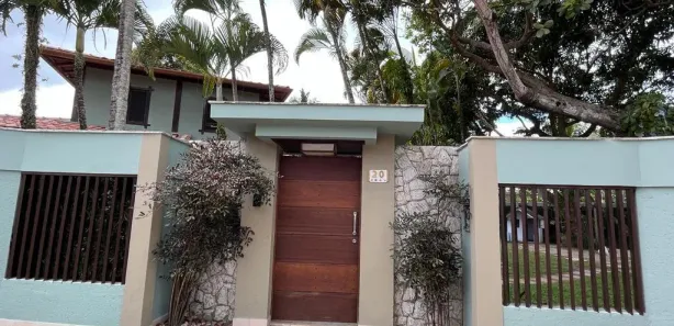Sobrado com 3 Quartos para venda ou aluguel, 250m² no , Porto Seguro