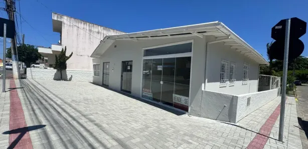 Loja / Salão / Ponto Comercial para venda ou aluguel, 278m² no Centro, Penha