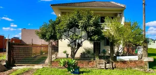 Casa com 4 Quartos à venda, 200m² no Tomazetti, Santa Maria