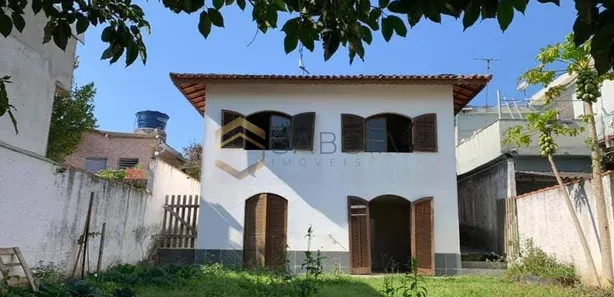 Sobrado com 4 Quartos à venda, 400m² no Vila Louro, Embu-Guaçu