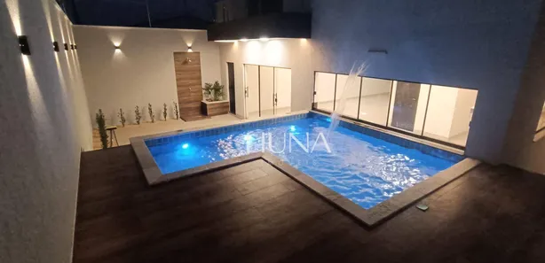 Sobrado com 3 Quartos à venda, 206m² no Setor Sol Dourado, Trindade