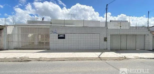 Casa com 4 Quartos para alugar, 400m² no Estação Velha, Campina Grande