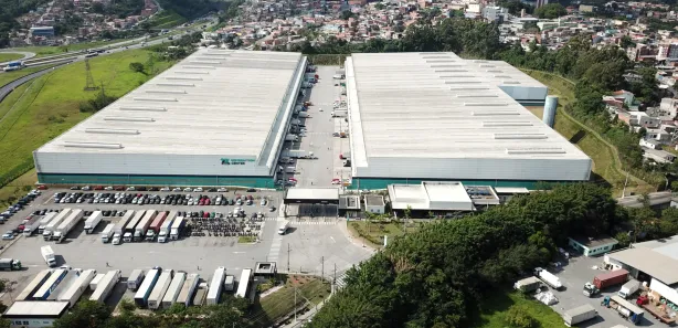 Galpão / Depósito / Armazém para alugar, 10498m² no Jardim Vista Alegre, Embu das Artes