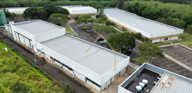 Galpão / Depósito / Armazém para venda ou aluguel, 6900m² no Antônio Zanaga, Americana