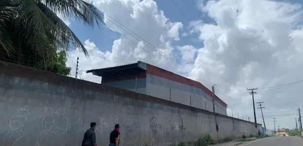 Casa Comercial para alugar, 2610m² no Alto Alegre II, Maracanaú
