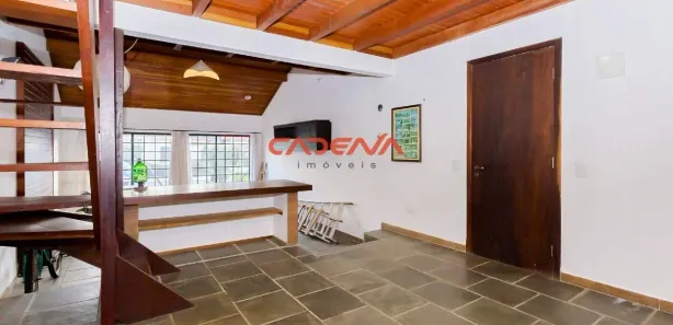 Casa com 5 Quartos para alugar, 400m² no Boa Vista, Curitiba