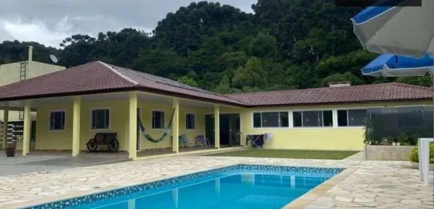 Fazenda / Sítio / Chácara com 3 Quartos à venda, 250m² no Rio Abaixo, Campina Grande do Sul