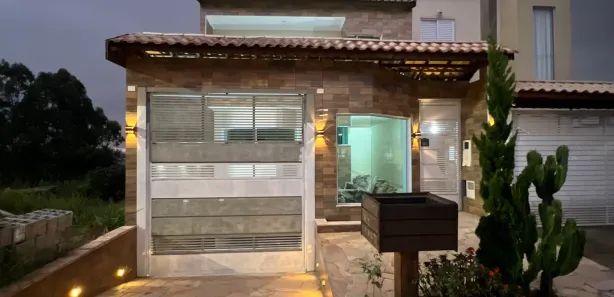 Sobrado com 3 Quartos à venda, 250m² no Laranjeiras, Caieiras