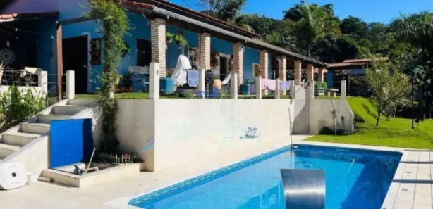 Fazenda / Sítio / Chácara com 4 Quartos à venda, 180m² no Portal do Sol, 