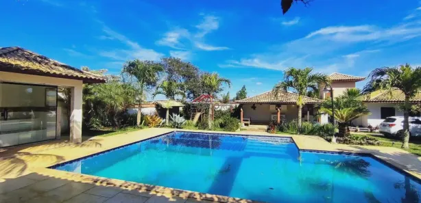 Fazenda / Sítio / Chácara com 4 Quartos à venda, 350m² no Rasa, Armação dos Búzios