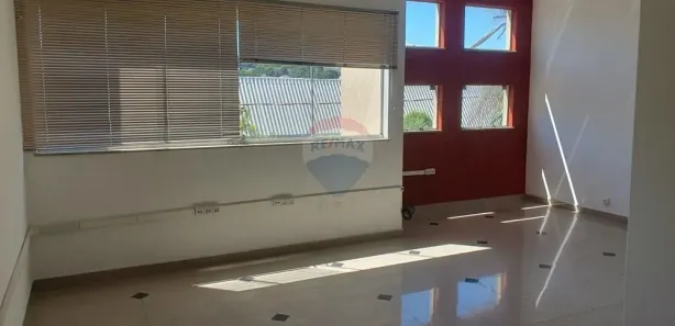 Conjunto Comercial / Sala para alugar, 44m² no Centro, Vinhedo