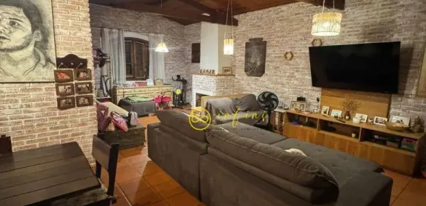 Fazenda / Sítio / Chácara com 2 Quartos para alugar, 230m² no Jd Perlamar, Araçoiaba da Serra