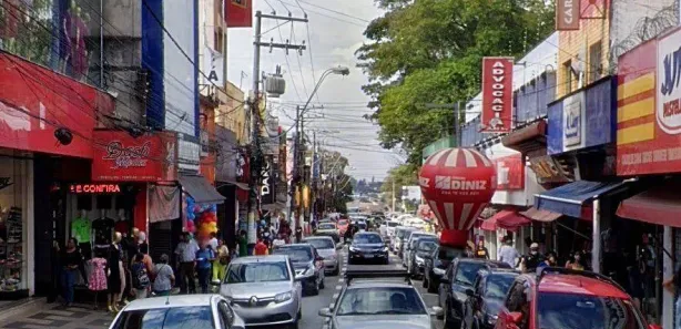 Loja / Salão / Ponto Comercial à venda, 200m² no Centro, Itaquaquecetuba