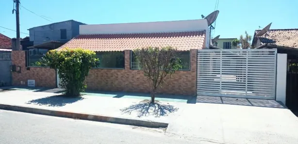 Casa com 4 Quartos à venda, 120m² no Parque Hotel, Araruama