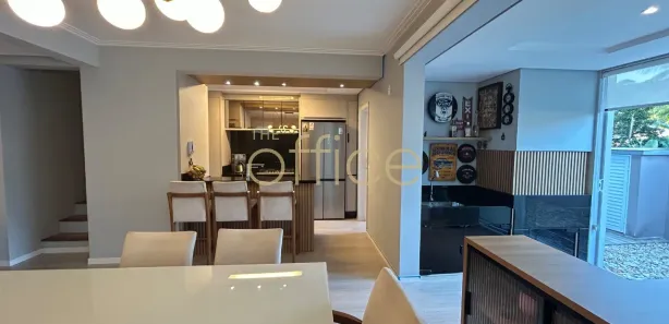 Sobrado com 3 Quartos à venda, 176m² no Glória, Joinville