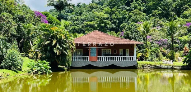 Fazenda / Sítio / Chácara com 3 Quartos à venda, 618m² no Cantagalo, Guapimirim