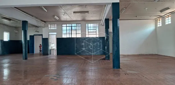 Galpão / Depósito / Armazém para alugar, 780m² no Dois Córregos, Dois Córregos