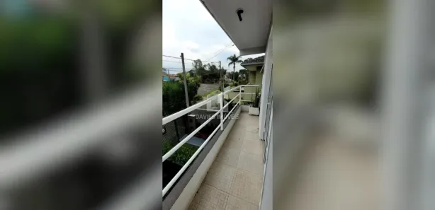 Casa de Condomínio com 3 Quartos à venda, 141m² no Santa Cândida, Curitiba