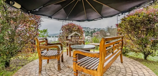 Loja / Salão / Ponto Comercial à venda, 392m² no Jardim do Embaixador, Campos do Jordão