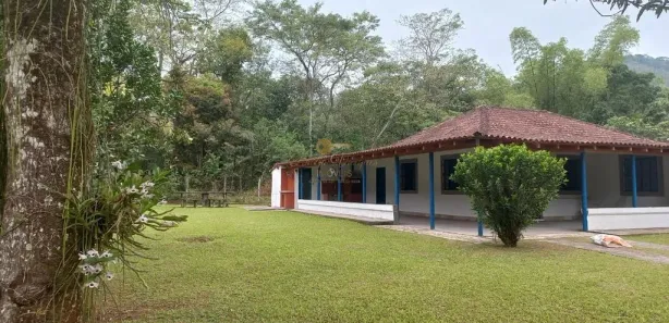 Fazenda / Sítio / Chácara com 6 Quartos à venda, 5000m² no Parada Modelo, Guapimirim