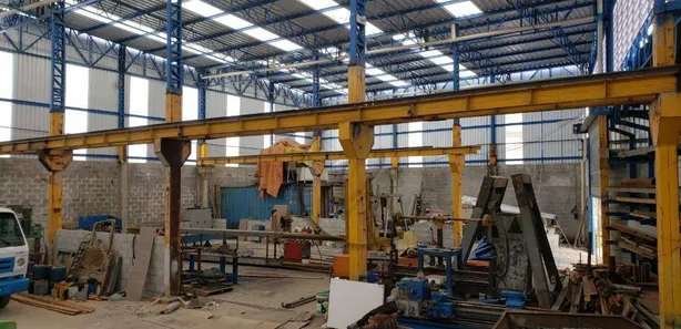 Galpão / Depósito / Armazém à venda, 700m² no Vila Homero Thon, Santo André