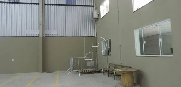 Galpão / Depósito / Armazém para alugar, 1600m² no Boa Vista, Barra Mansa