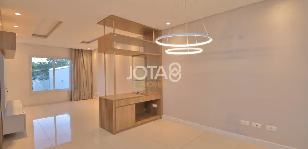 Casa de Condomínio com 3 Quartos para alugar, 149m² no Santo Inácio, Curitiba