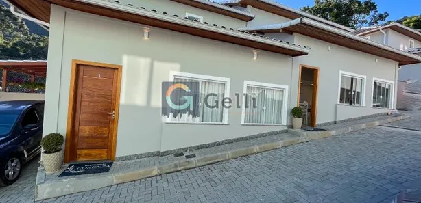 Casa de Condomínio com 3 Quartos à venda, 130m² no Mosela, Petrópolis