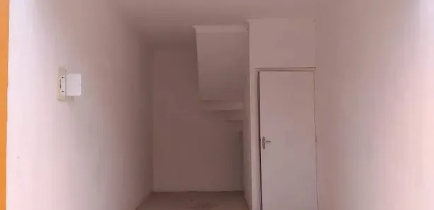 Casa de Condomínio com 2 Quartos para alugar, 75m² no Jardim São João, Jandira