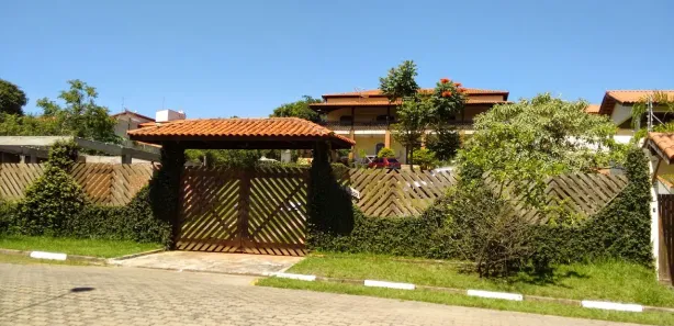 Fazenda / Sítio / Chácara com 3 Quartos à venda, 477m² no Terras de Santa Rosa II, Salto