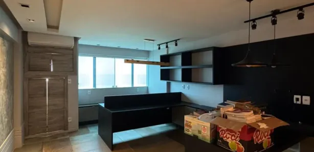 Loja / Salão / Ponto Comercial para alugar, 33m² no Cavaleiros, Macaé