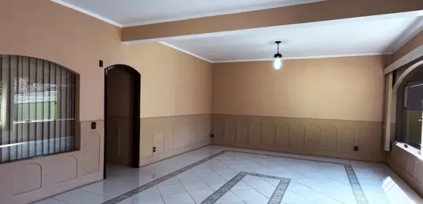 Casa com 4 Quartos para alugar, 236m² no Corrêas, Petrópolis