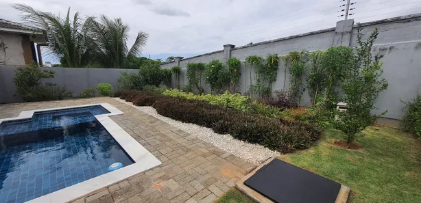 Casa de Condomínio com 3 Quartos para venda ou aluguel, 300m² no Alphaville (Abrantes), Camaçari