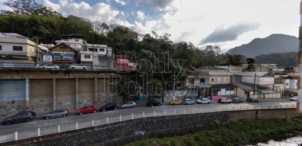 Apartamento com 2 Quartos para alugar, 85m² no Centro, Nova Friburgo
