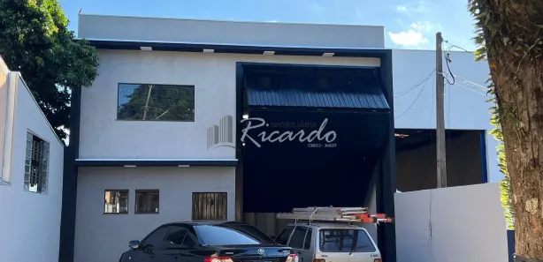 Loja / Salão / Ponto Comercial para alugar, 330m² no Vila Triângulo, Arapongas