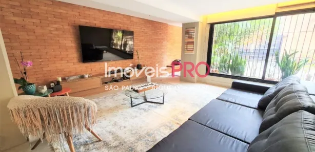 Casa de Vila com 2 Quartos para alugar, 200m² no Vila Olímpia, São Paulo