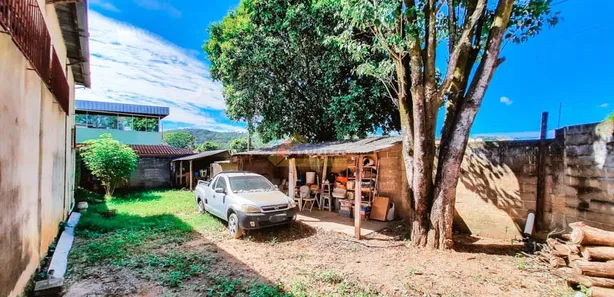 Galpão / Depósito / Armazém à venda, 100m² no Jardim Candelária, Divinópolis